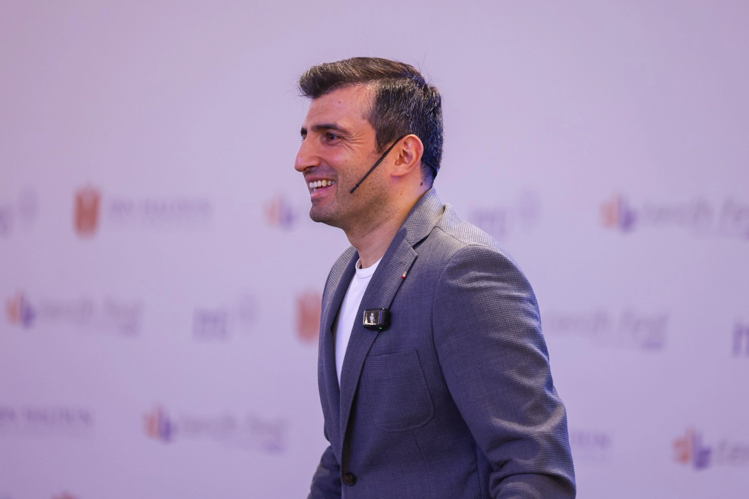 Bayraktar'dan siyasi partilere NeXT Sosyal daveti